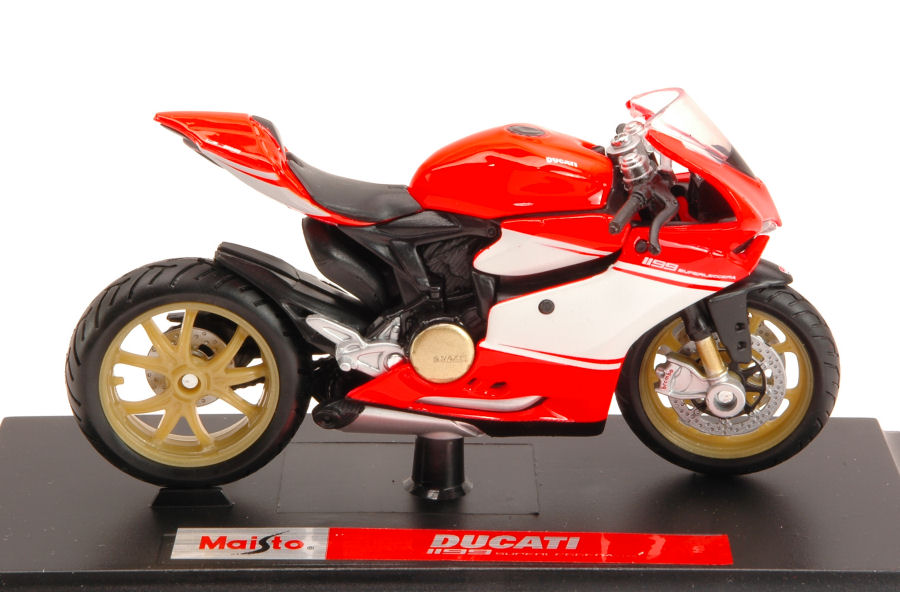 Modellino moto Maisto DUCATI 1199 scala 1:18 diecast modellismo motor bike