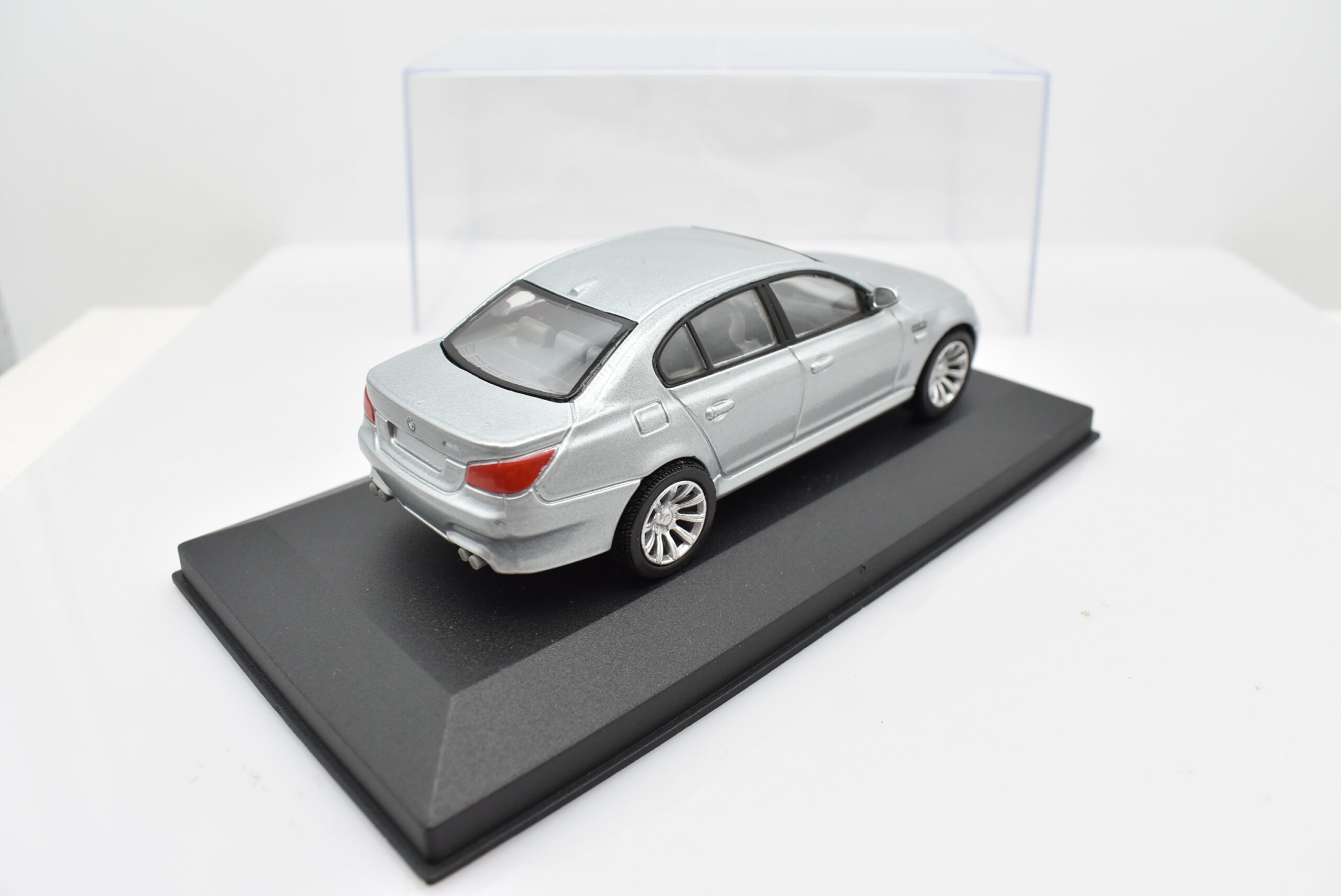 Modellino auto scala 1:43 BMW 3 SERIES COUPE diecast modellismo da  collezione - Arcadia Modellismo