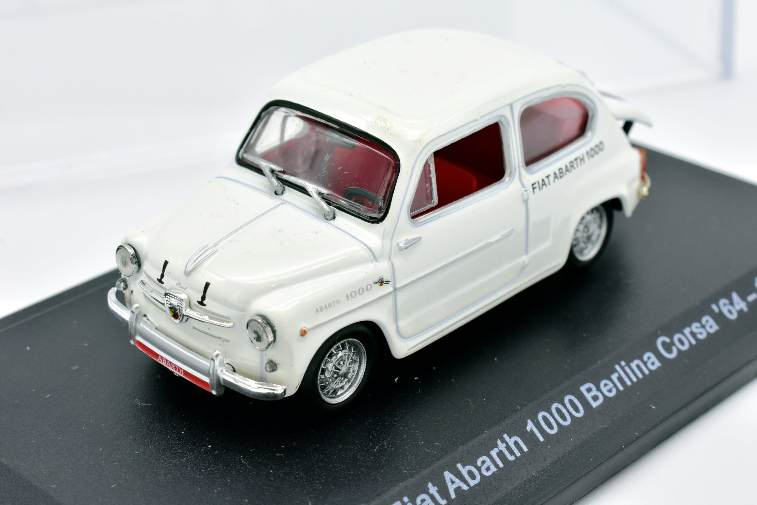 Model Car Fiat 600 Abarth 1000 Scale 1:43 diecast vehicles For