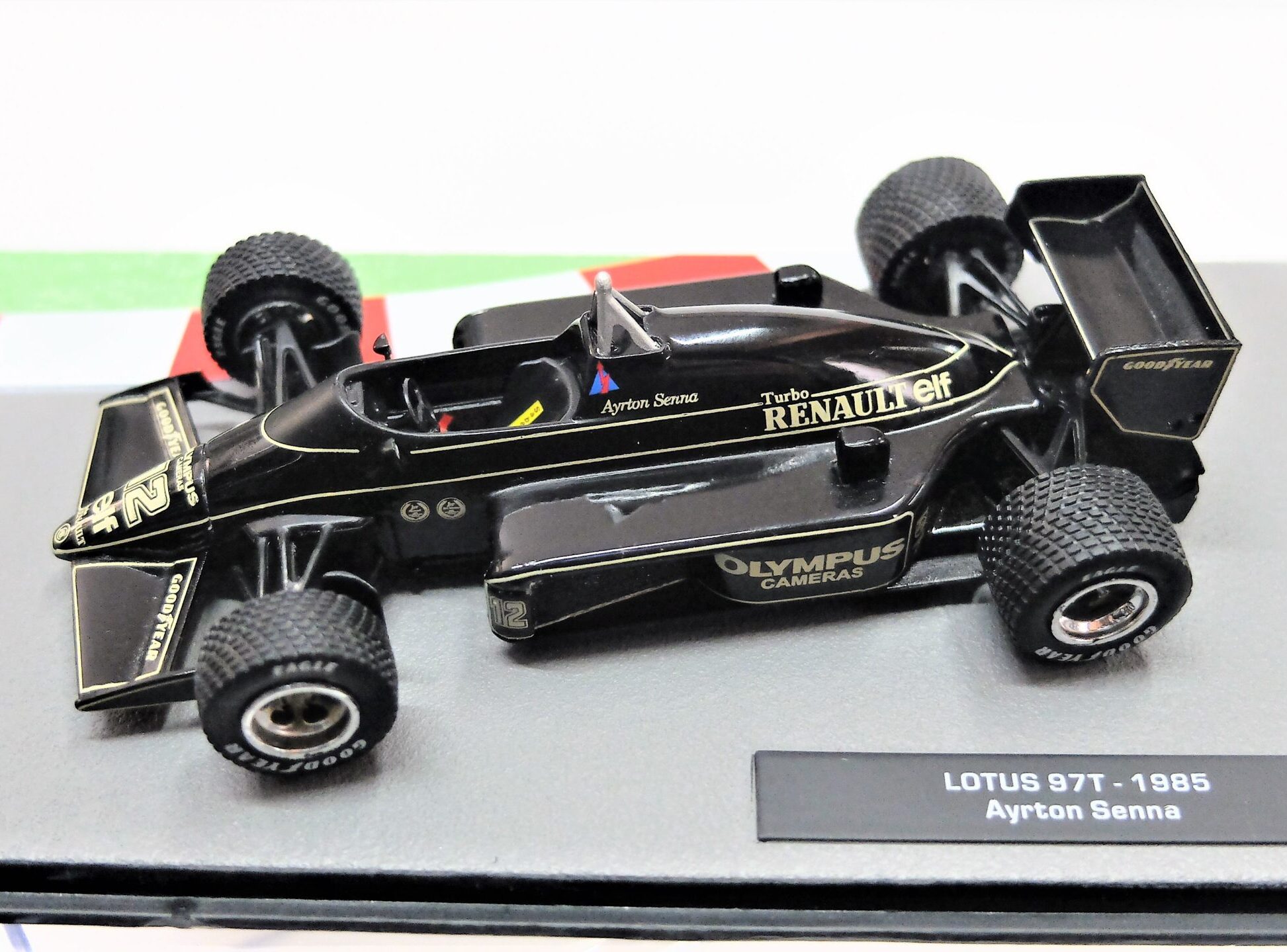 Modellini auto FORMULA 1 scala 1:43 LOTUS 97T Senna collezione ixo modellismo