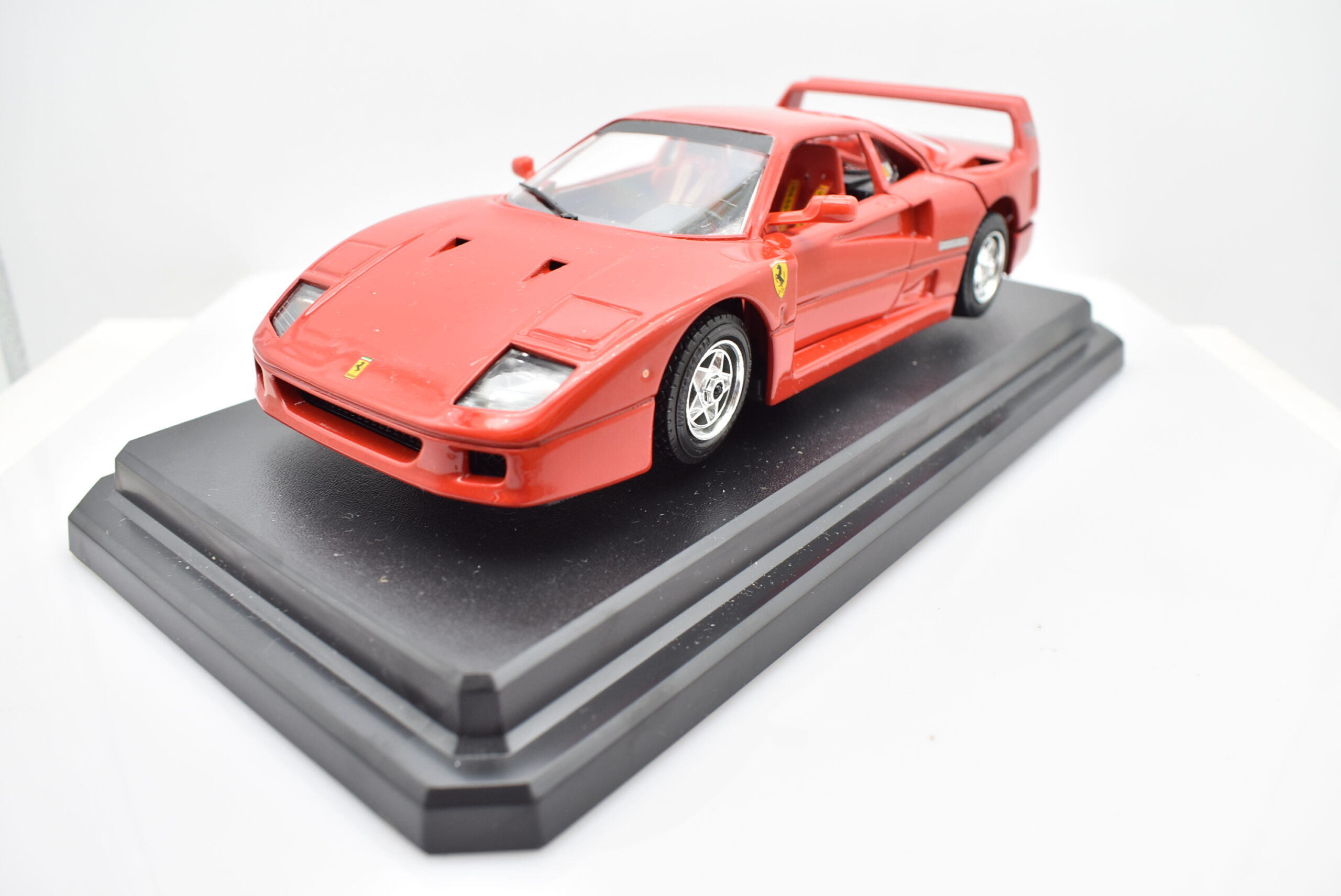 Modellino auto scala 1:24 Burago FERRARI FXX K (KERS) N.15 1:24 modellismo  diecast collezione - Arcadia Modellismo