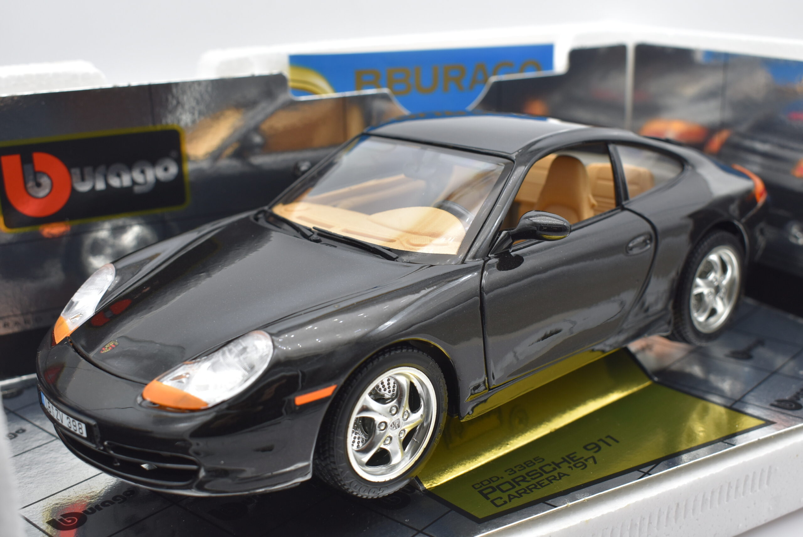 Modellino auto scala 1:24 PORSCHE 911 CARRERA 2.7 RS diecast modellismo -  Arcadia Modellismo