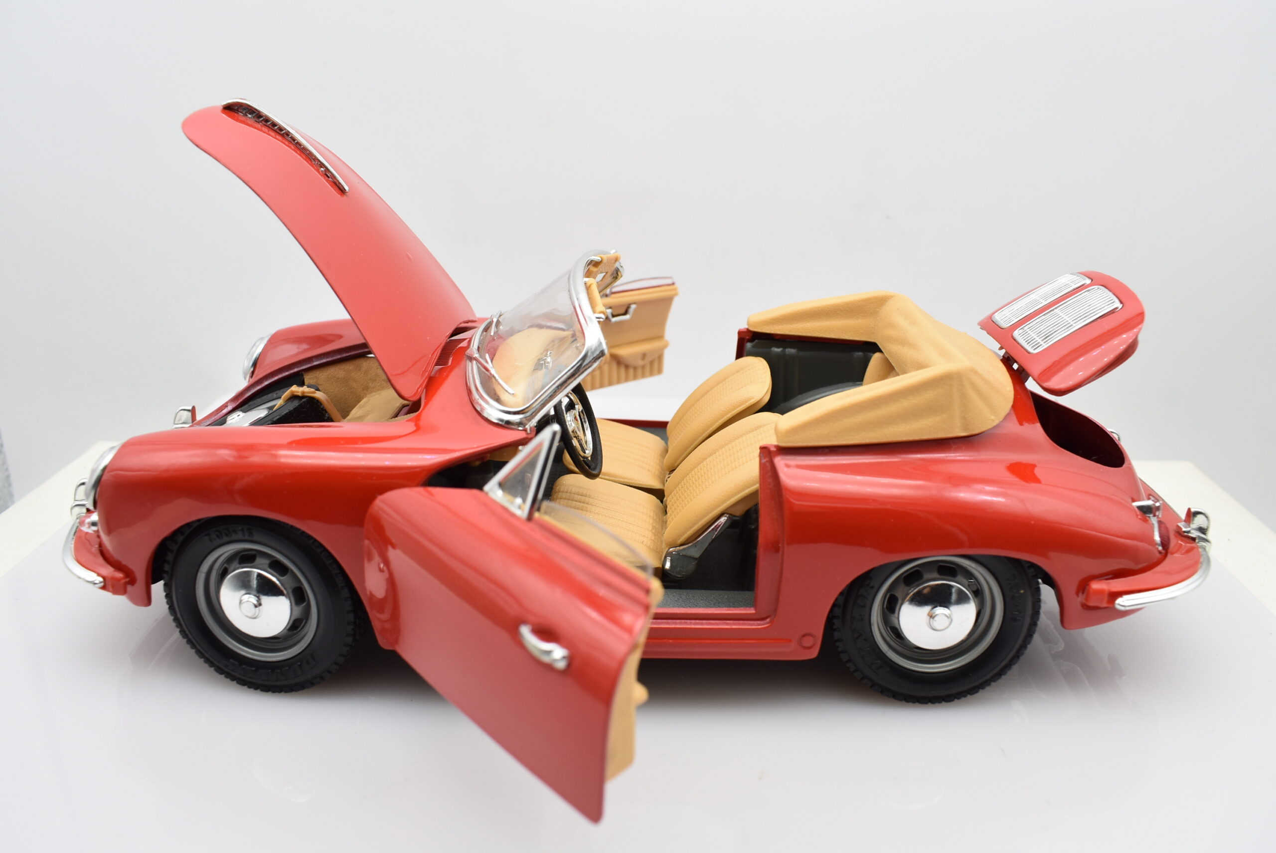 Modellino auto scala 1:18 PORSCHE 356 B modellismo da collezione - Arcadia  Modellismo