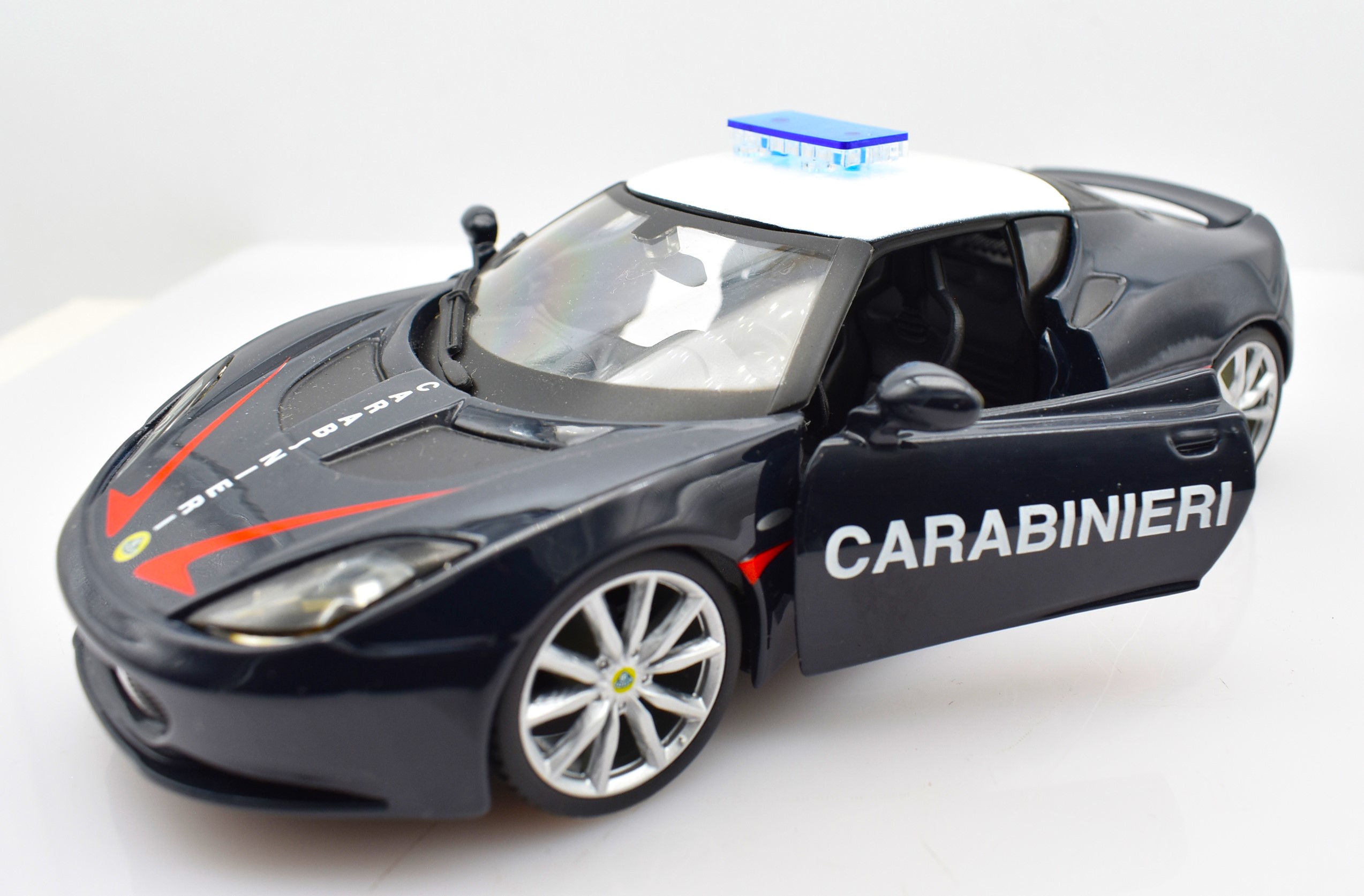 Modellino auto scala 1:24 Lotus Evora S IPS Carabinieri Burago modellismo  da collezione