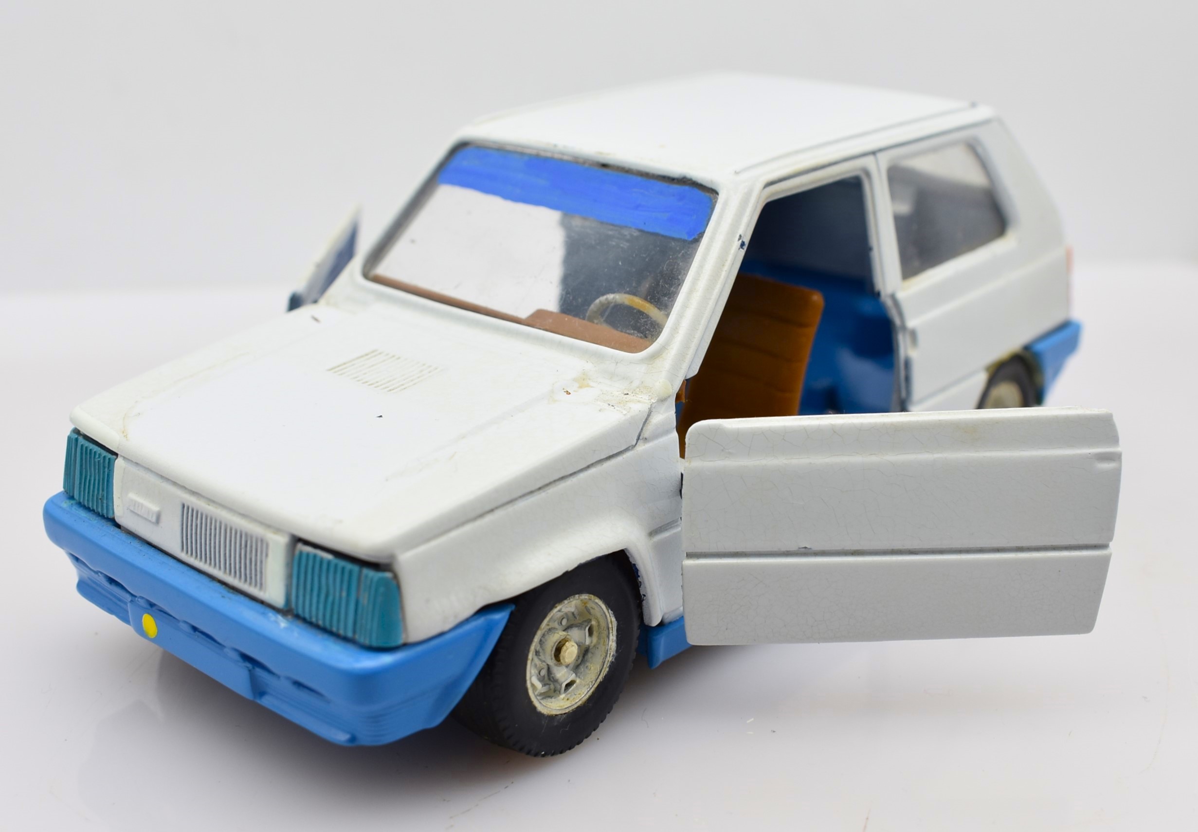 Miniature rallye auto 1:24 Fiat Pandadiecast modélisation à partir devéhicules