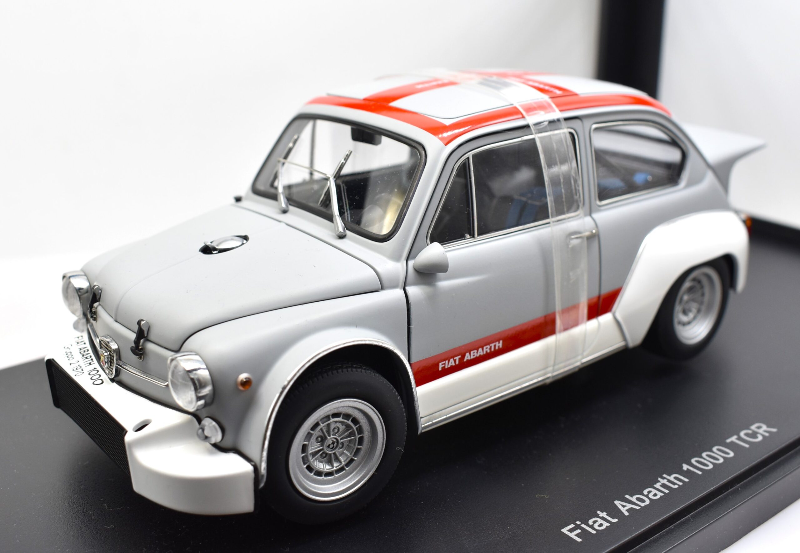 Modellino auto art scala 1:18 Fiat Abarth 1000 TRC AutoArt diecast modellismo