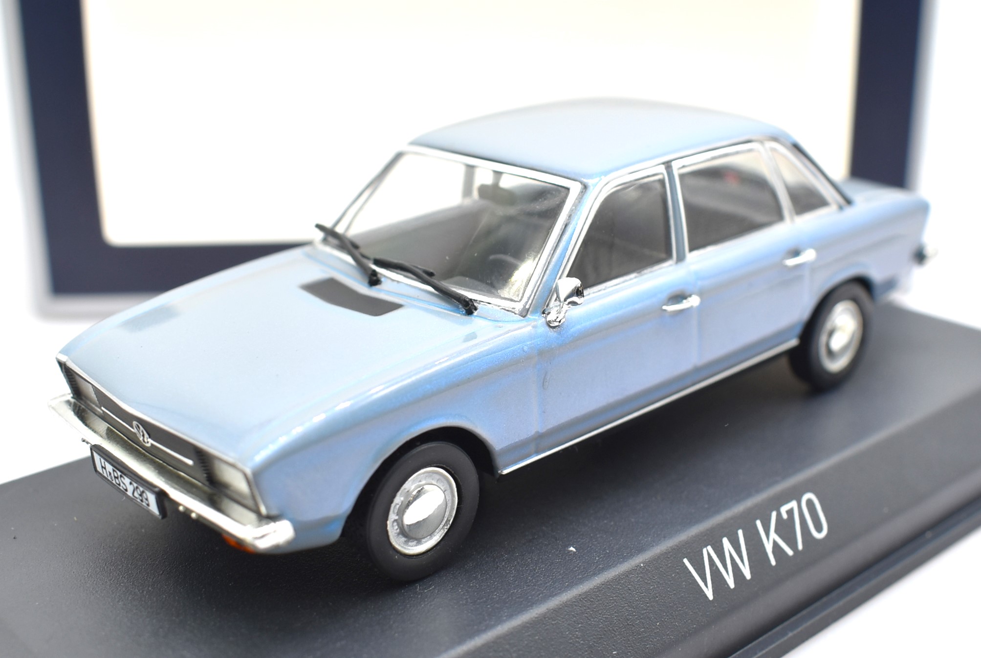 Miniature voiture auto 1:43 WV K70 Norev véhicules de modèles statiques diecast