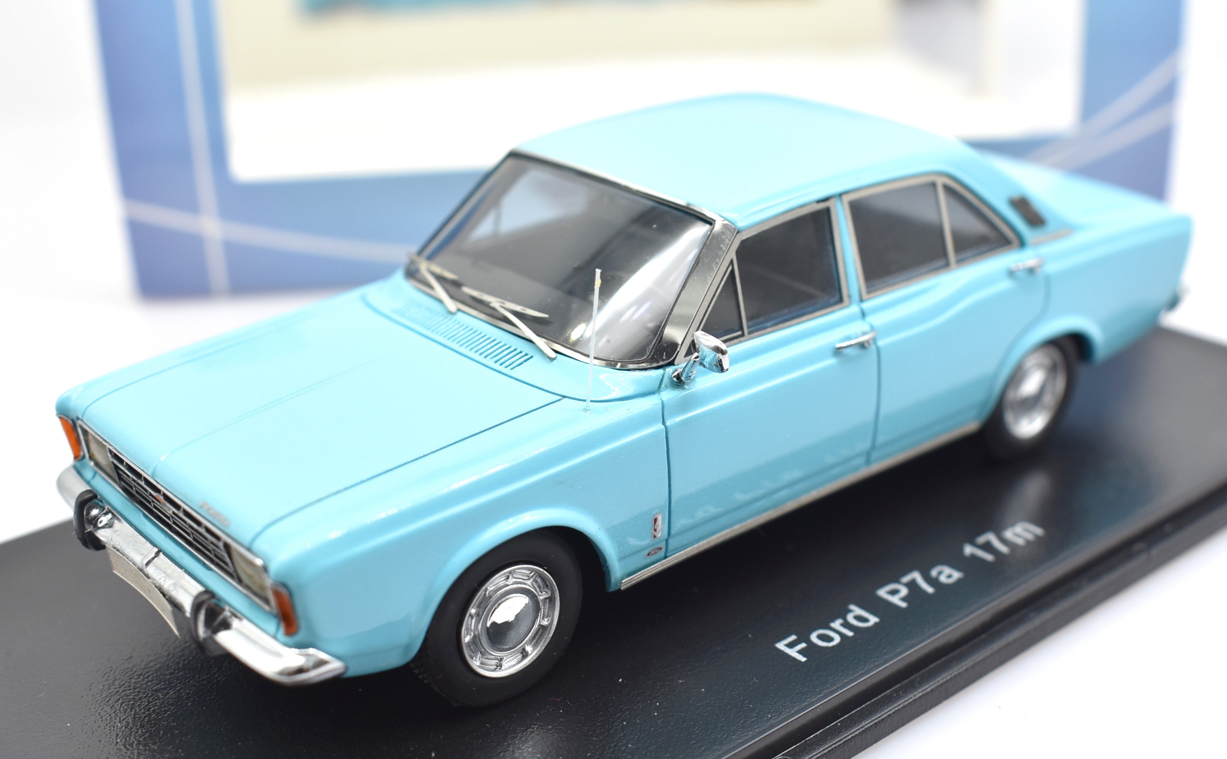 Modellino auto scala 1:43 Ford P7A Limousine Neo modellismo statico collezione