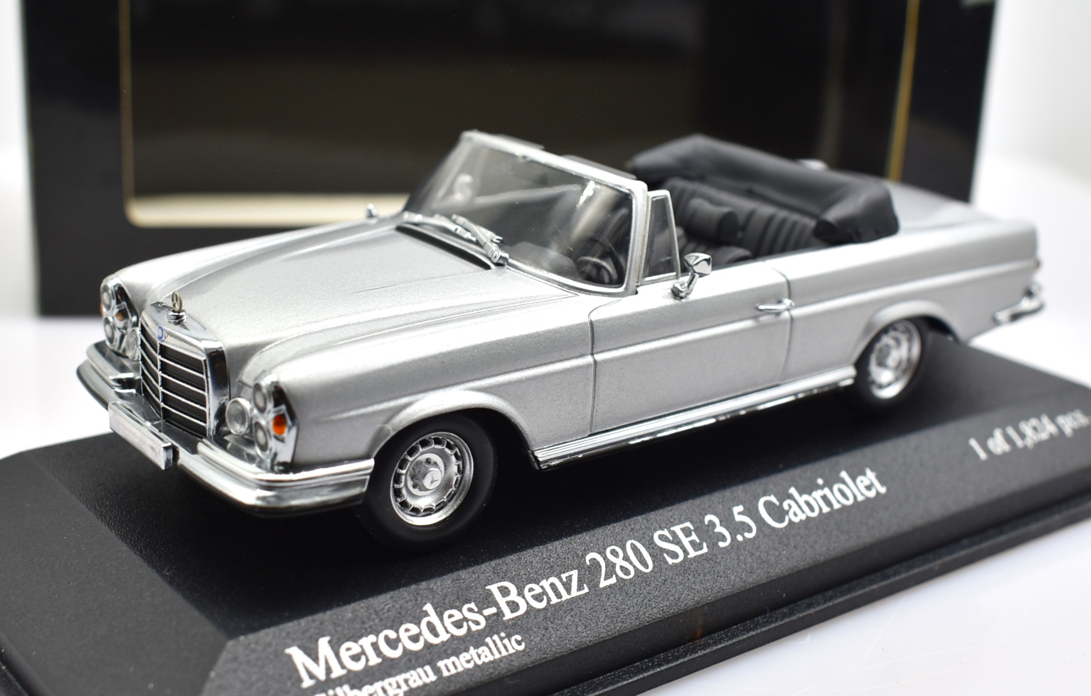 Modellino auto scala 1:43 Mercedes Benz 280 SE Cabriolet Minichamps diecast car