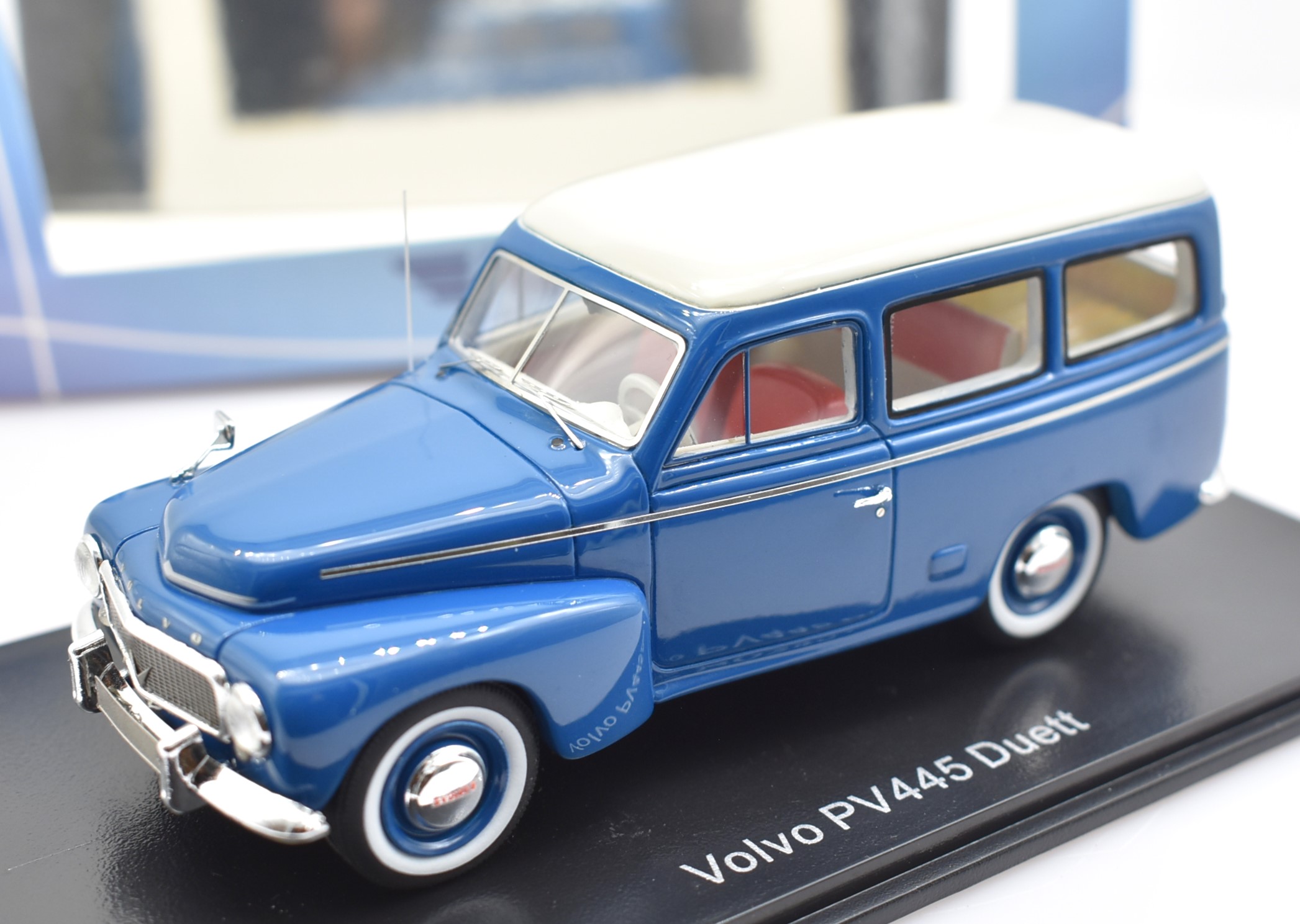 Miniature voiture auto véhicules de modèles statiques Volvo Duett PV445 Neo 1:43