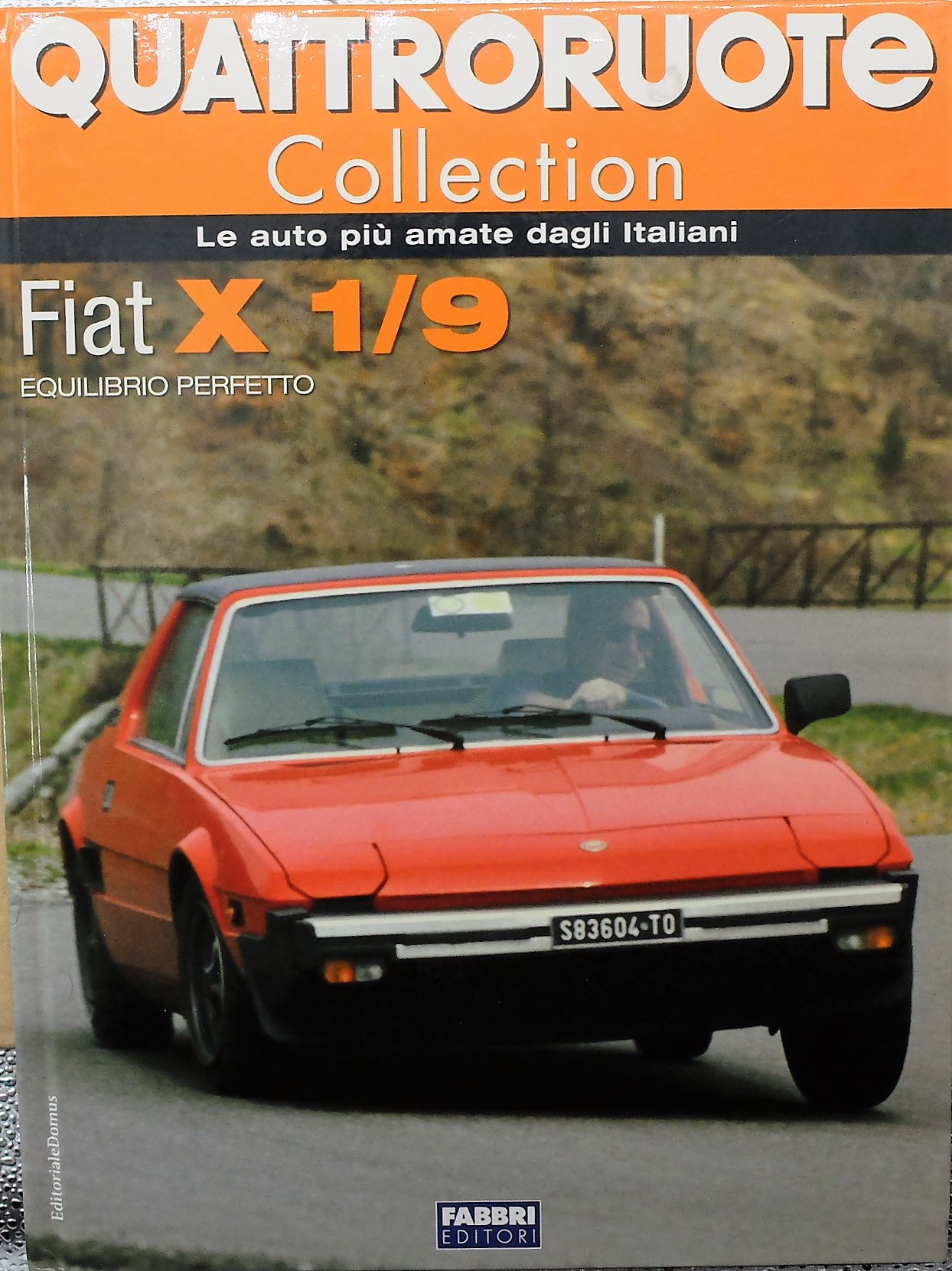 Quattroruote Collection FIAT X 1/9 ROUGE miniature voiture 1:24 livre livre