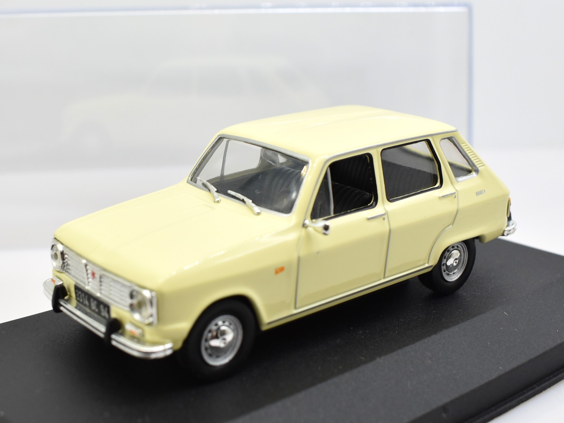 Model car 1:43 scale Renault 6 diecast vehiclesroad fromcollection